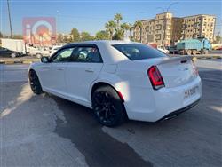 کرایسلەر 300